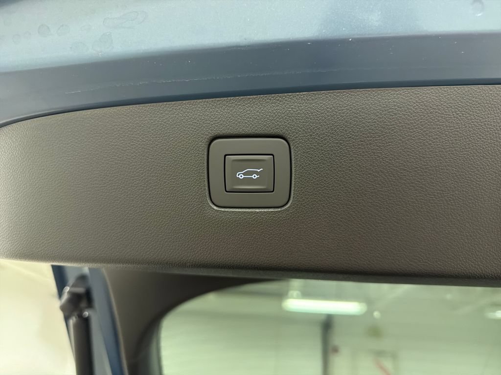 New 2026 Buick Envista Sport Touring w/ Convenience I Package FWD image 16