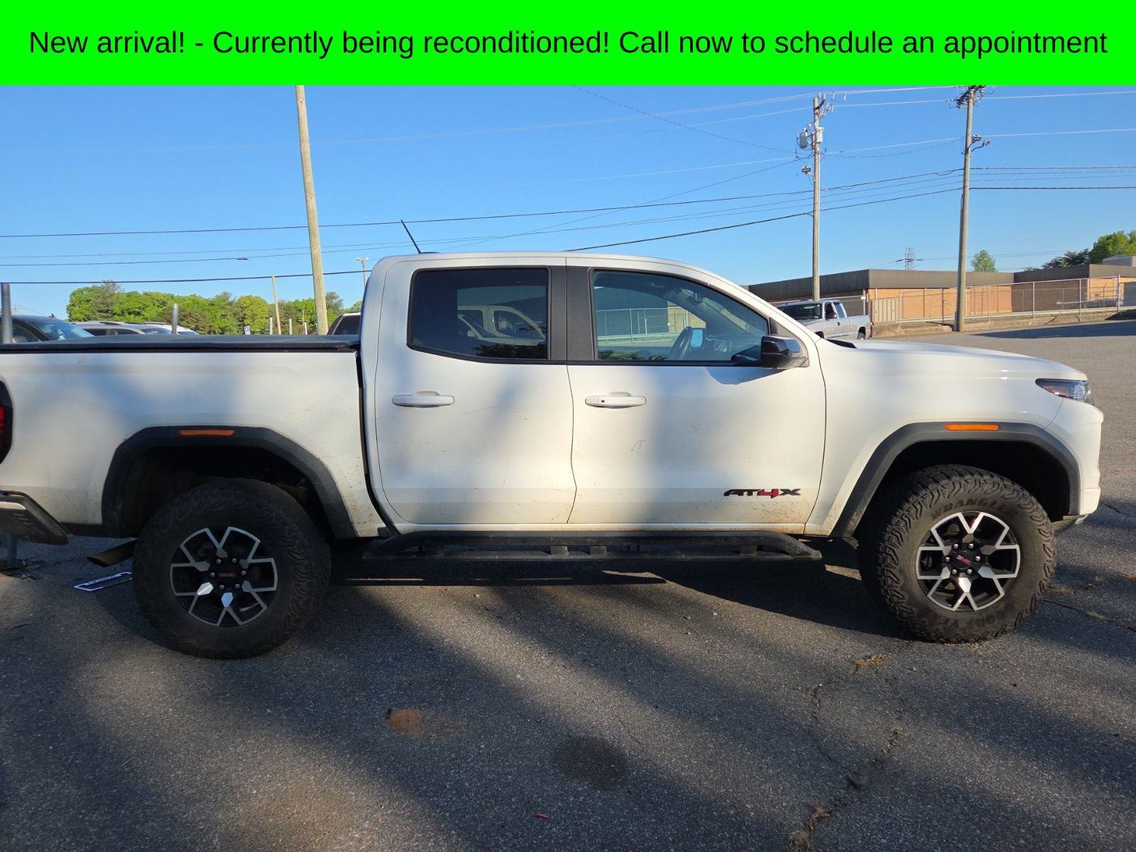 Used 2024 GMC Canyon AT4X image 8