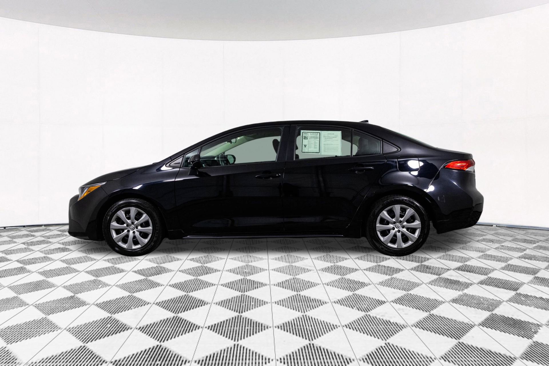 Used 2024 Toyota Corolla LE image 10