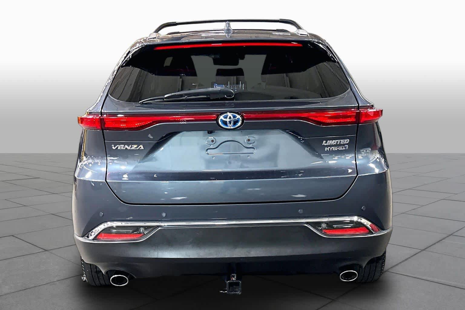 Used 2021 Toyota Venza Limited w/ Advanced Technology Package AWD/4WD image 4