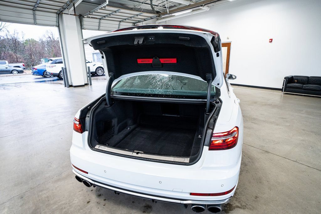 Used 2023 Audi S8 AWD/4WD image 60