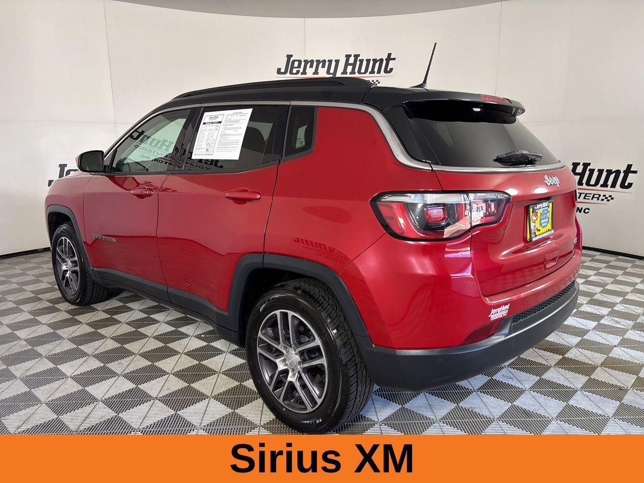 Used 2019 Jeep Compass Latitude image 8