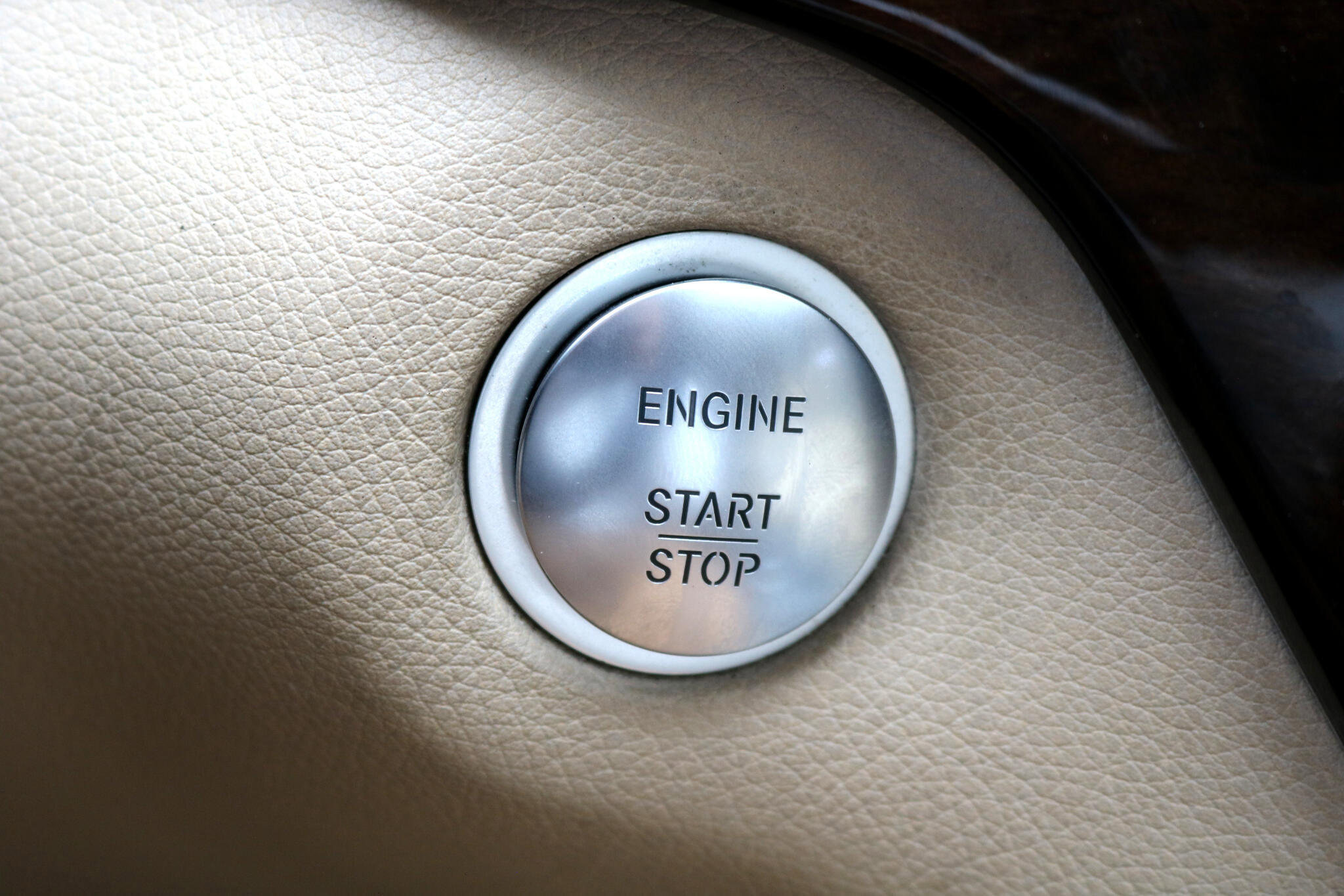 Used 2016 Mercedes-Benz GLE 350 RWD 4dr GLE 350 w/ Premium Package image 32