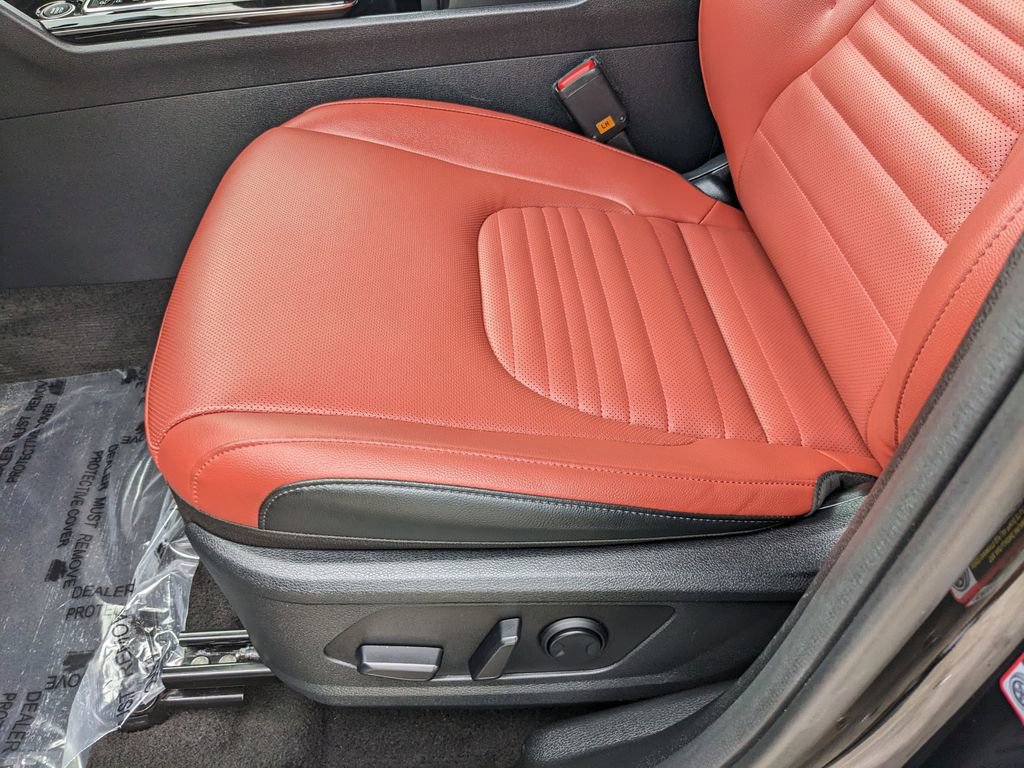 Certified 2025 Kia Sportage SX image 25