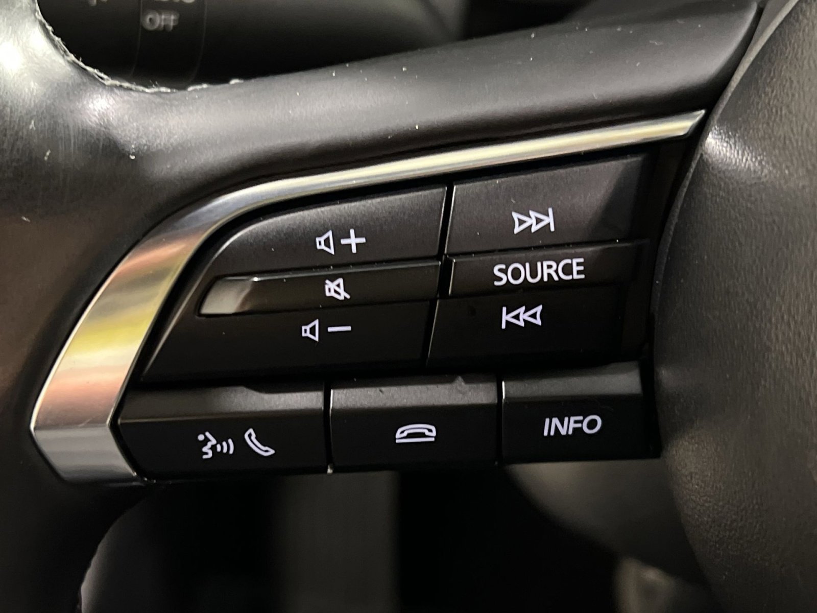 Used 2024 MAZDA MAZDA3 s FWD image 37