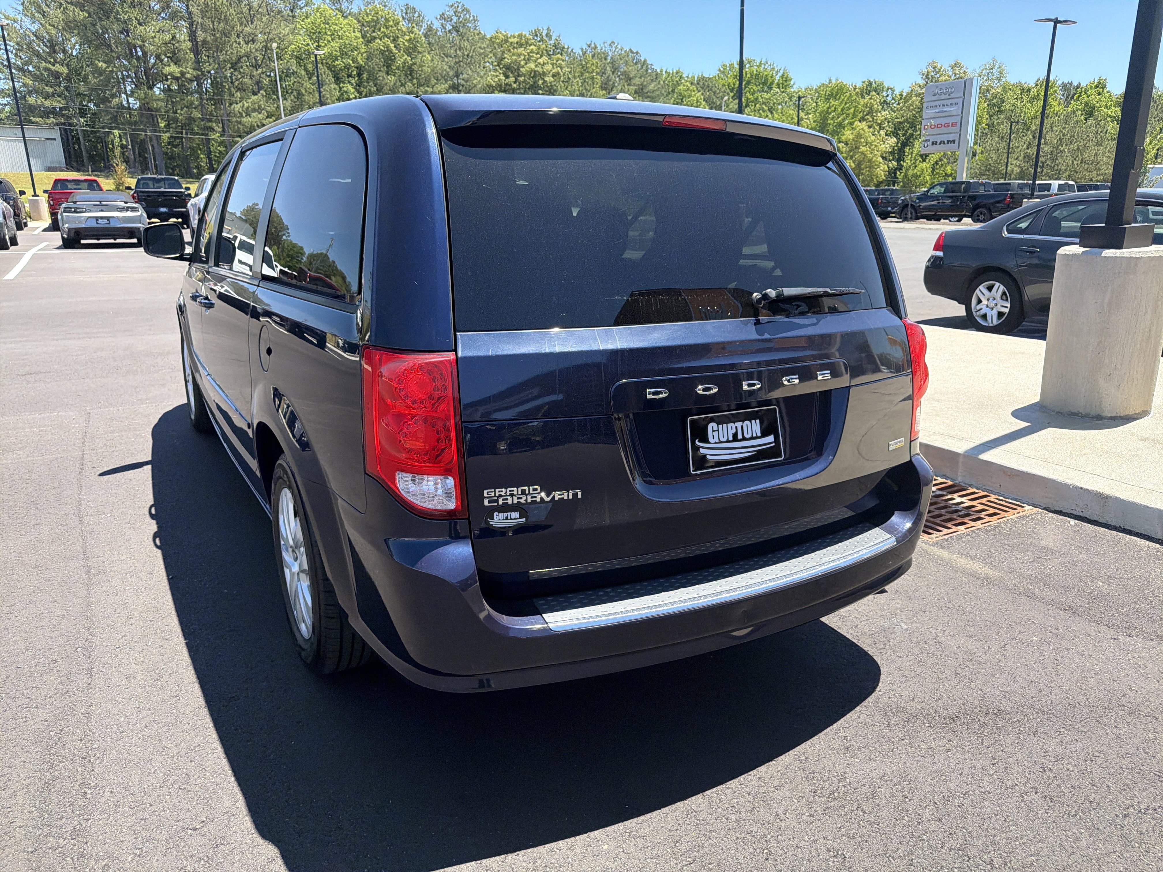 Used 2016 Dodge Grand Caravan SE w/ Quick Order Package 29E SE FWD image 15