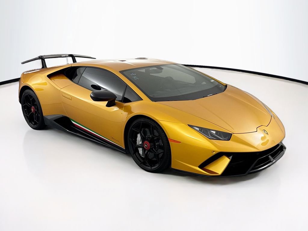 Used 2018 Lamborghini Huracan Performante AWD/4WD image 3