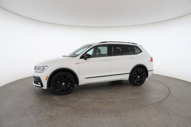 Used 2021 Volkswagen Tiguan SE R-Line image 4