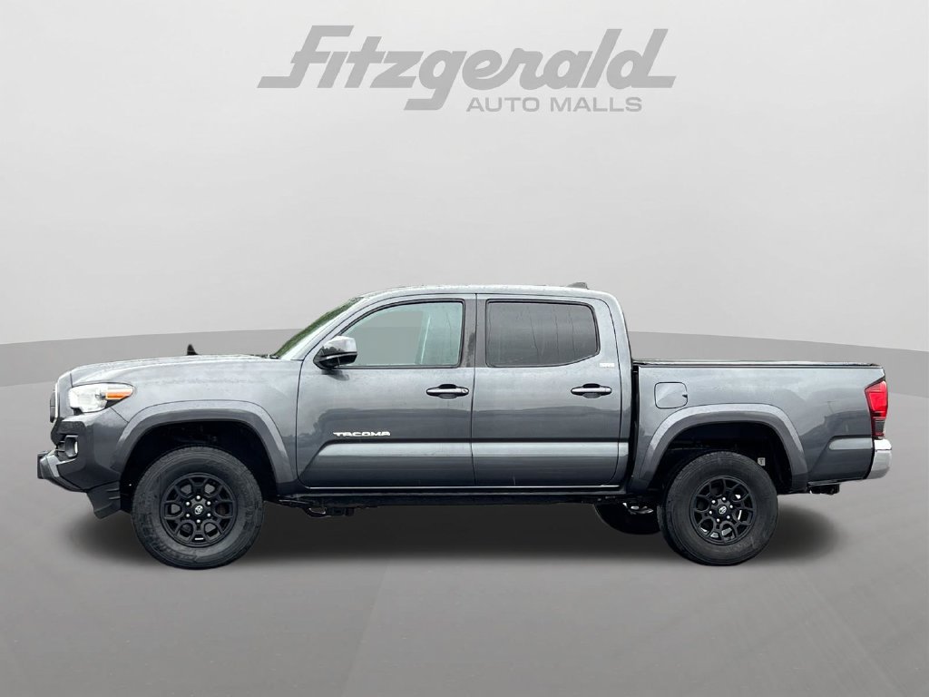 Used 2020 Toyota Tacoma SR5 AWD/4WD image 5