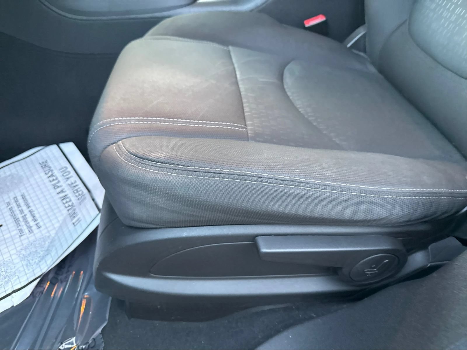 Used 2016 GMC Acadia SLE AWD/4WD image 19