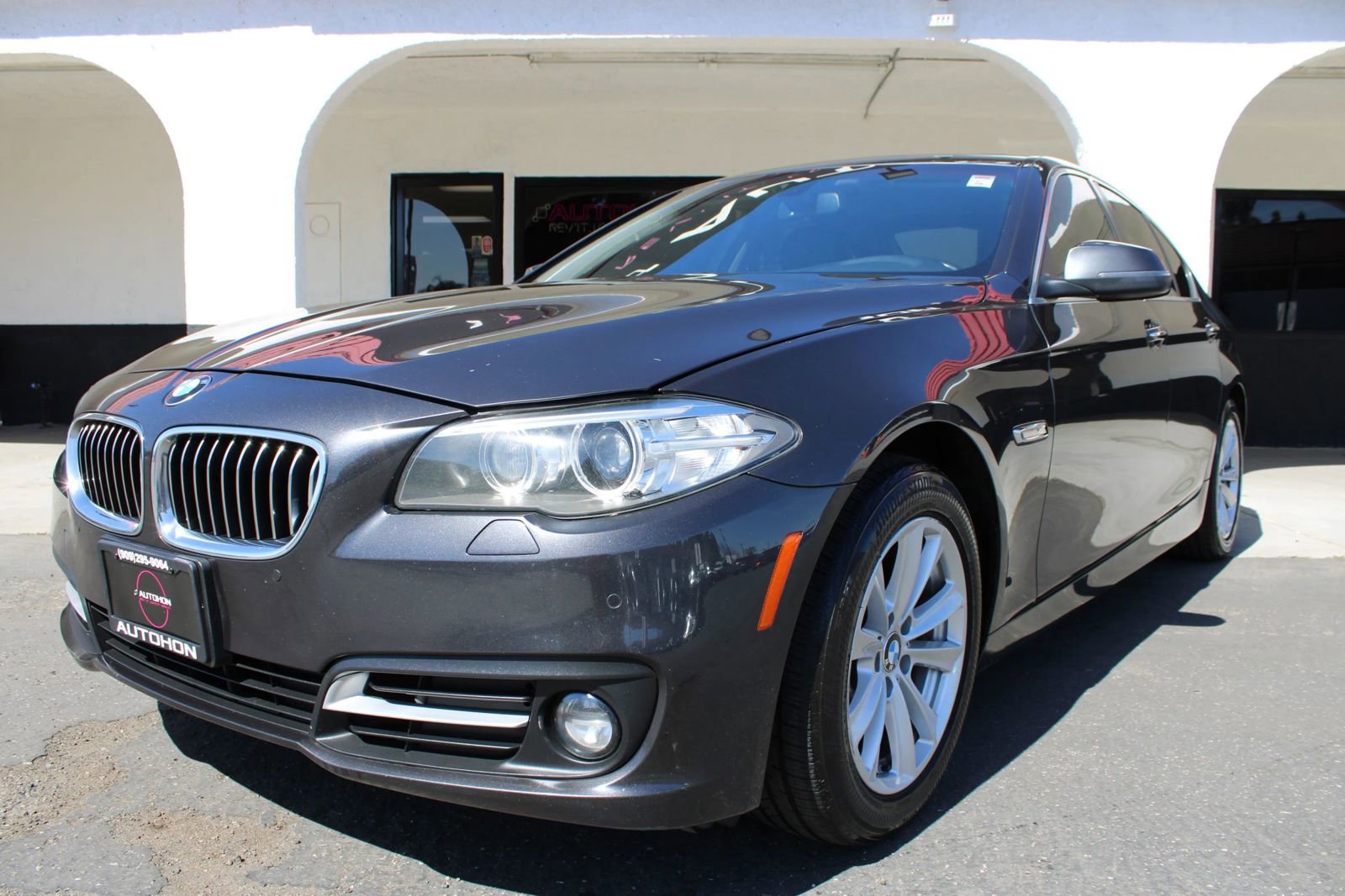 Used 2016 BMW 528i Sedan image 4