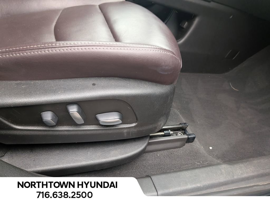 Used 2023 Cadillac XT6 Premium Luxury image 39