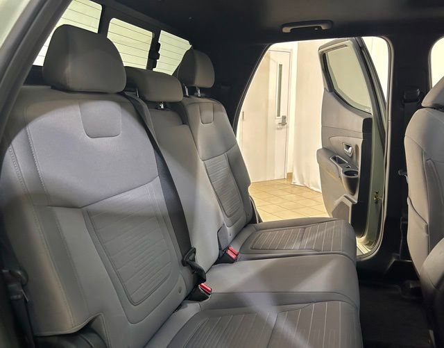 Used 2022 Hyundai Santa Cruz SEL Premium image 23