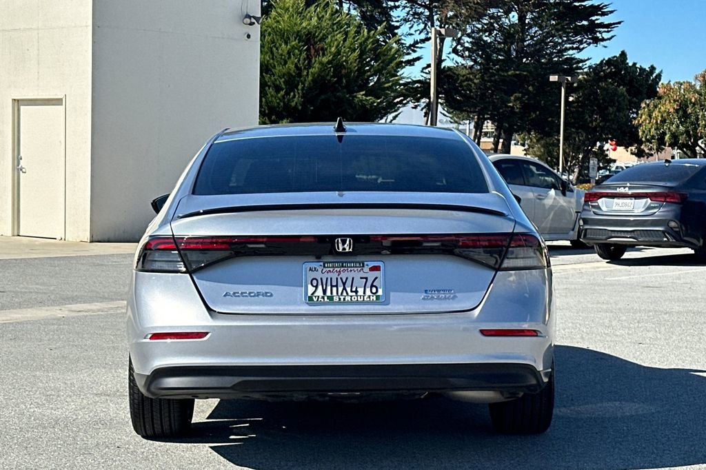 Used 2025 Honda Accord Sport image 4