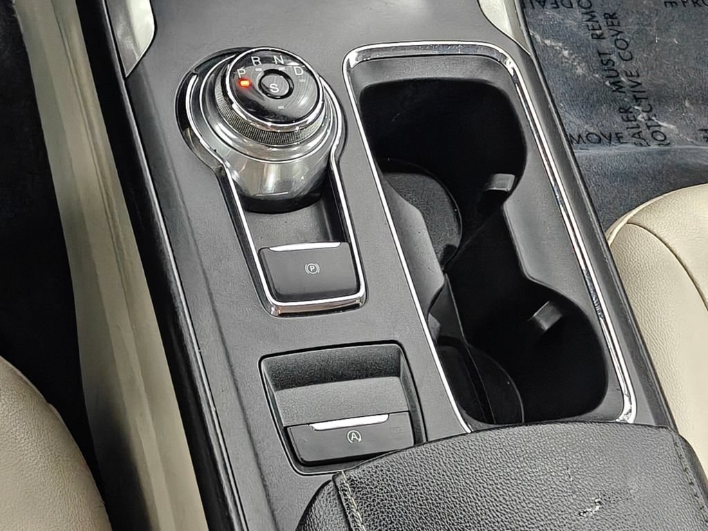 Used 2019 Ford Fusion SEL FWD image 9