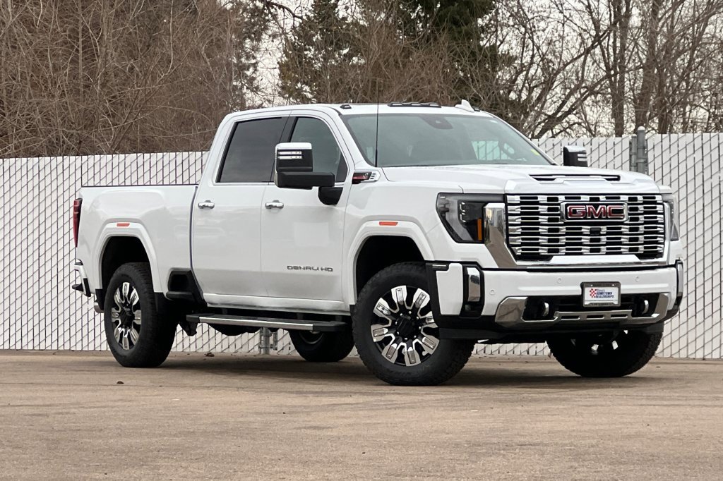 New 2026 GMC Sierra 2500 Denali w/ Denali Reserve Package image 2