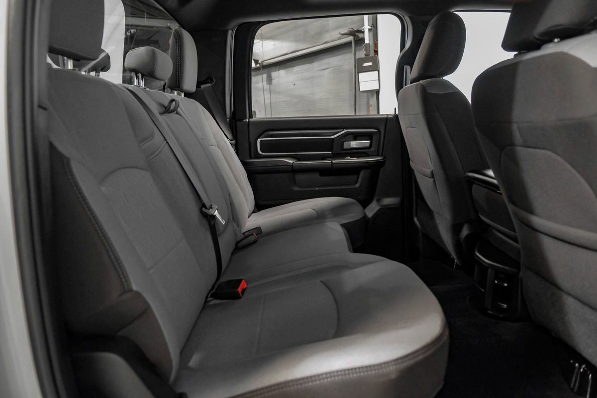 Used 2024 RAM 3500 Big Horn AWD/4WD image 36
