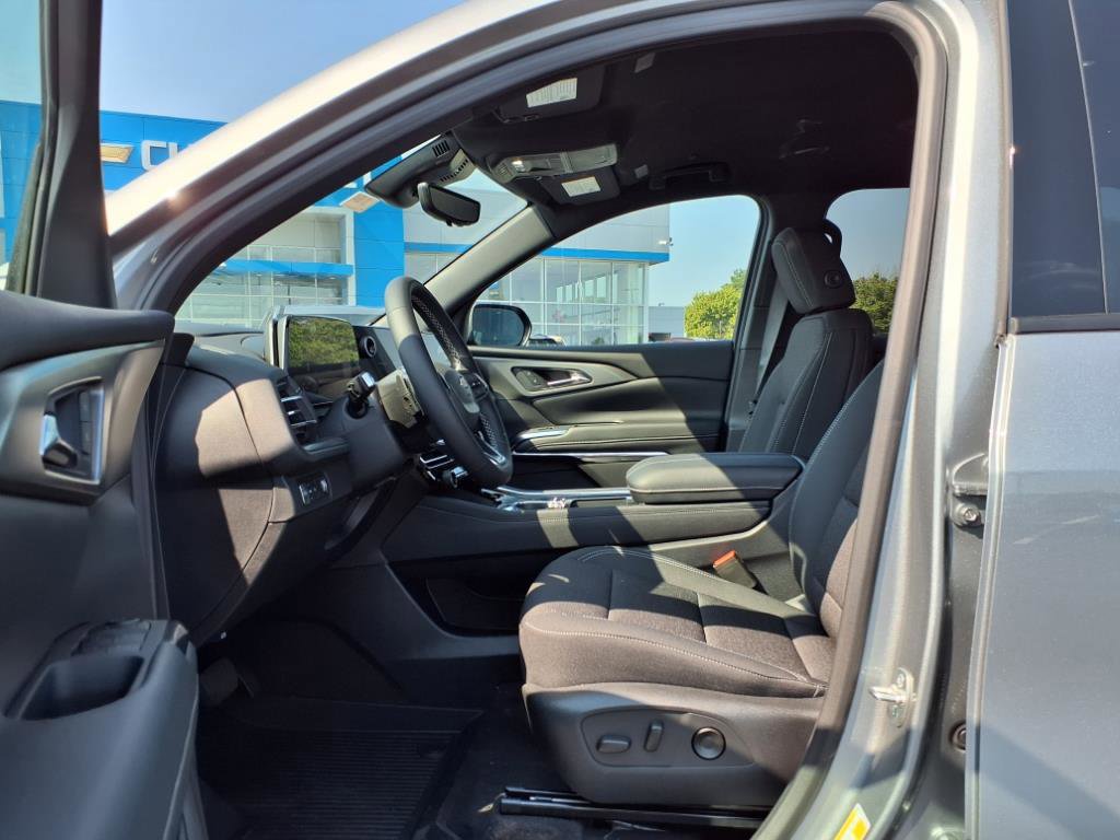 New 2026 Chevrolet Traverse LT w/ Driver Confidence Package image 19