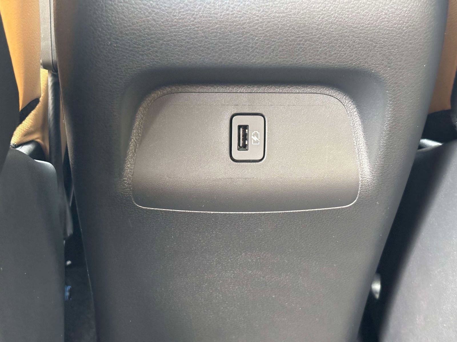 New 2025 Nissan Sentra SV w/ SV Premium Package image 10