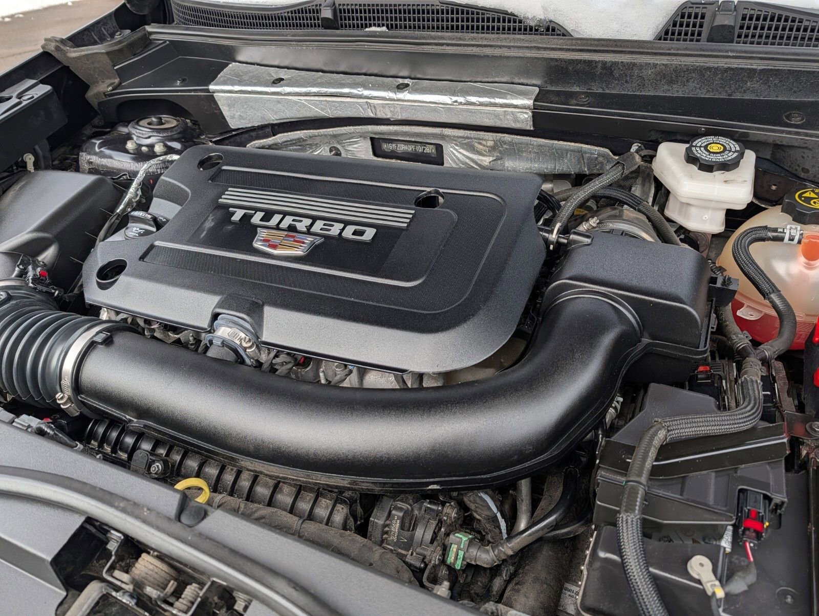 Certified 2023 Cadillac XT4 Premium Luxury w/ LPO, Onyx Lite Package image 40