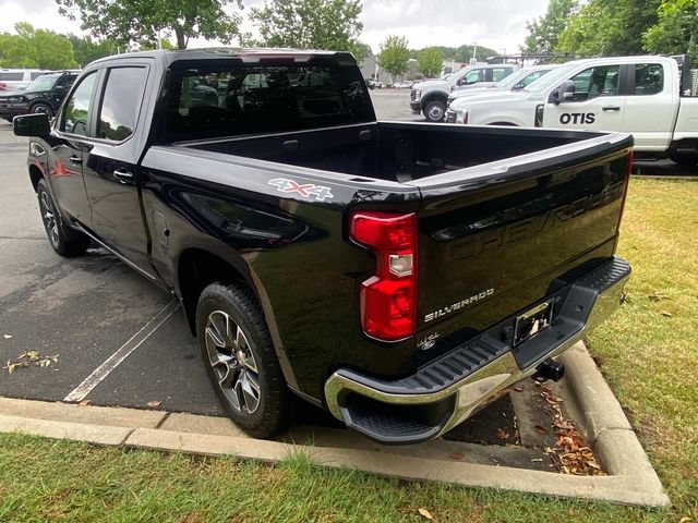 Used 2023 Chevrolet Silverado 1500 LT AWD/4WD image 29