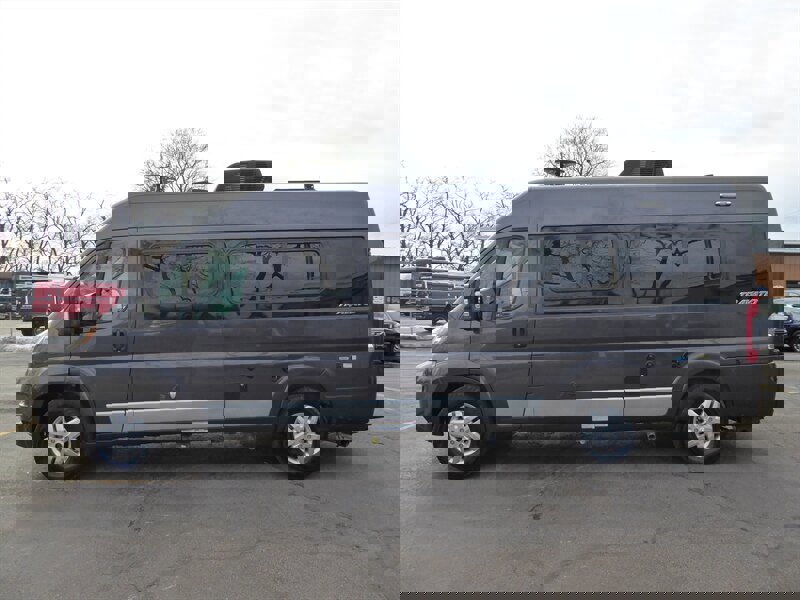 Used 2017 RAM ProMaster 3500 w/ Premium Appearance Group image 4