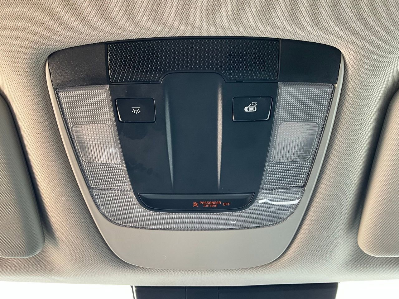 Used 2025 Kia Sportage LX image 16