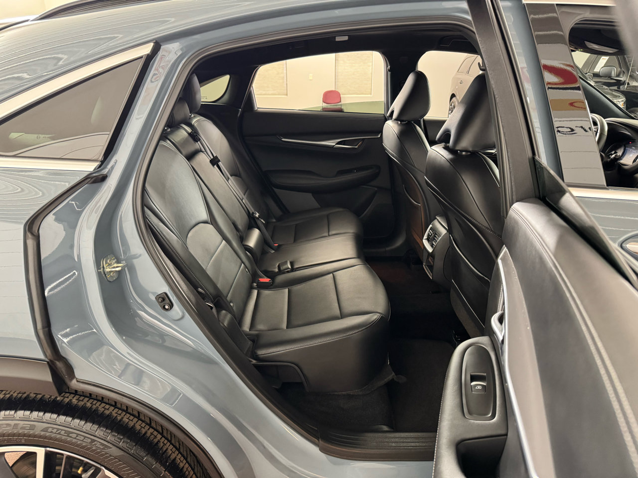 Used 2024 INFINITI QX55 Luxe w/ Cargo Package image 36