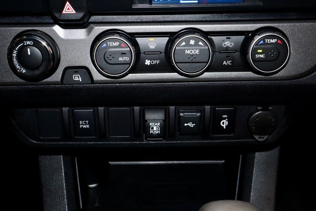 Used 2022 Toyota Tacoma TRD Sport image 29