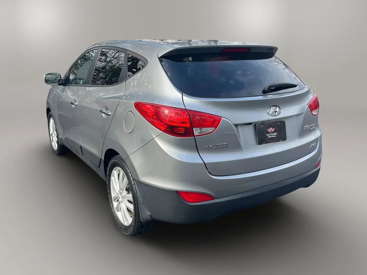Used 2012 Hyundai Tucson Limited w/ Premium Pkg image 4