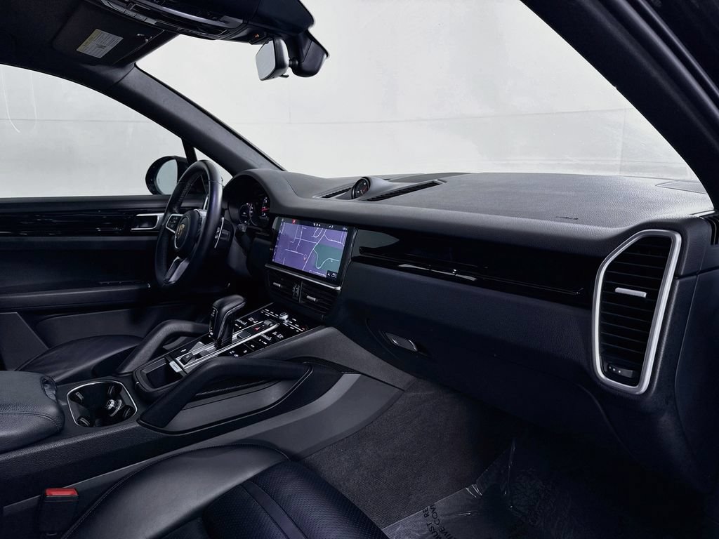 Used 2020 Porsche Cayenne AWD/4WD image 38