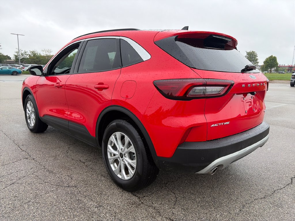 Used 2024 Ford Escape Active w/ Tech Pack #1 AWD/4WD image 5
