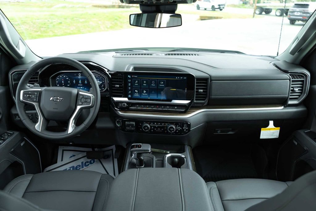 New 2026 Chevrolet Silverado 1500 RST AWD/4WD image 16