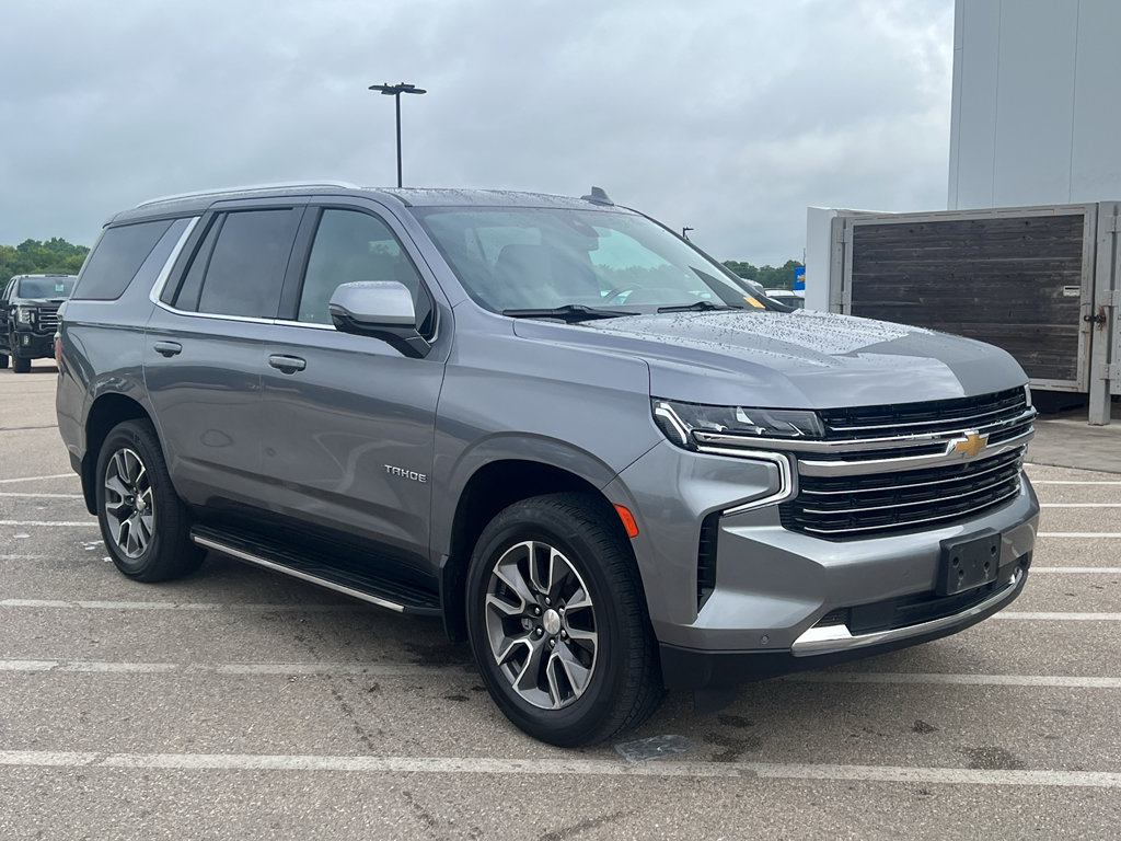 Used 2022 Chevrolet Tahoe LT w/ Luxury Package AWD/4WD image 8