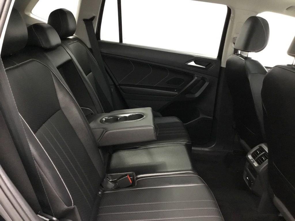 Used 2022 Volkswagen Tiguan SE AWD/4WD image 43