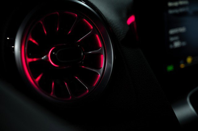 New 2025 Mercedes-Benz GLB 250 4MATIC image 17