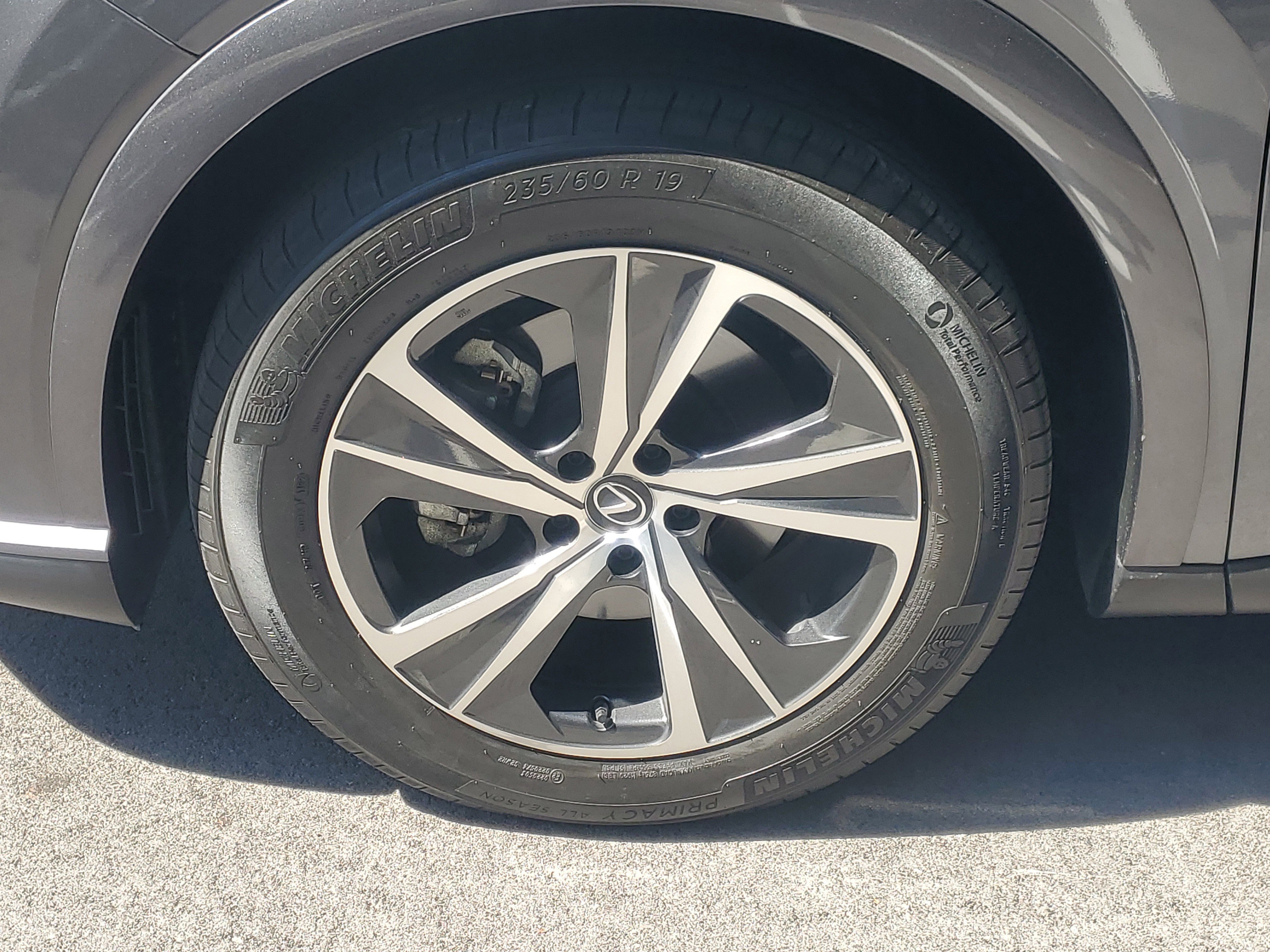 Used 2023 Lexus RX 350 Premium w/ Accessory Package (Z1) image 4