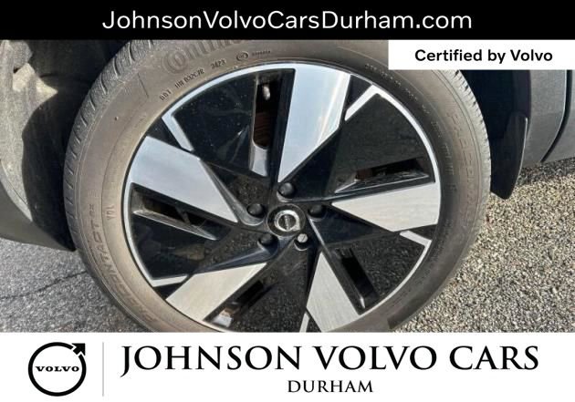 Used 2024 Volvo XC40 Recharge Core image 7