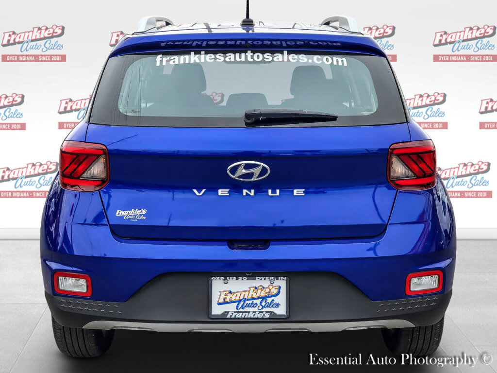 Used 2024 Hyundai Venue SEL image 5