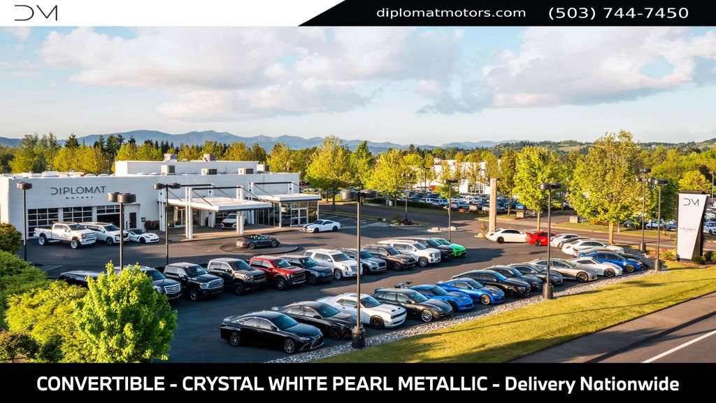 Used 2019 BMW i8 Roadster AWD/4WD image 2