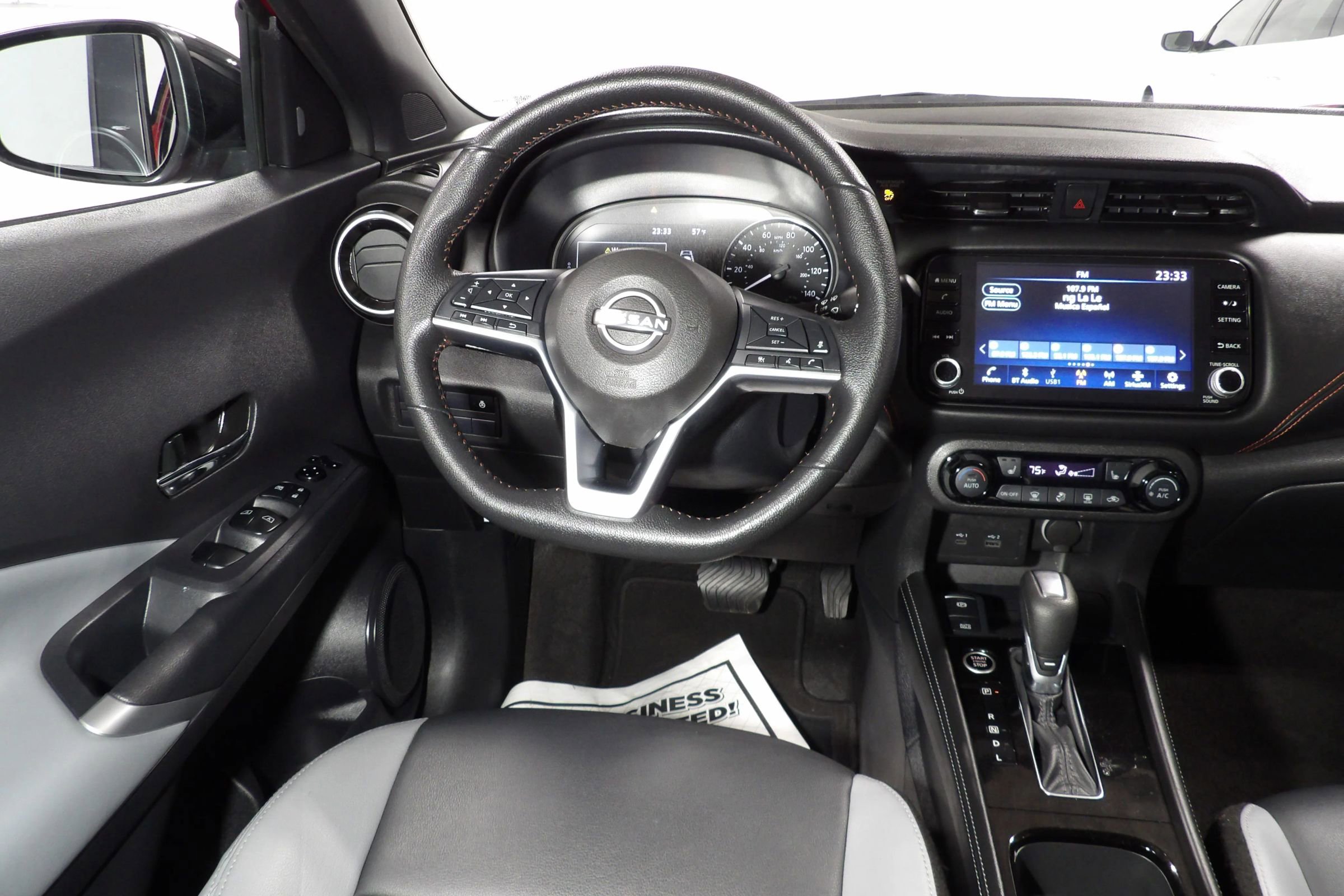 Used 2024 Nissan Kicks SR w/ SR Premium Package image 14