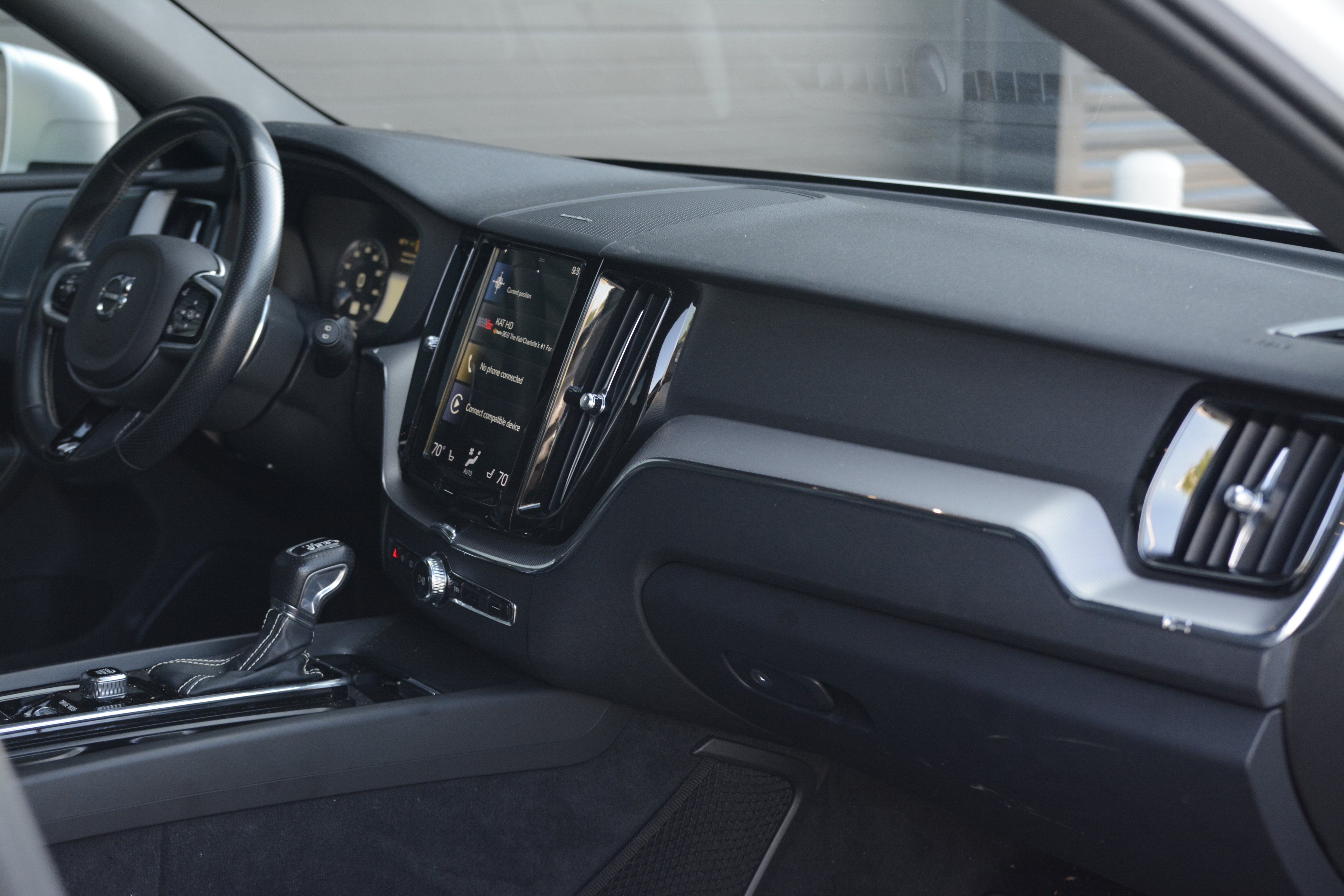 Used 2019 Volvo XC60 T6 R-Design w/ Protection Package Premier AWD/4WD image 26