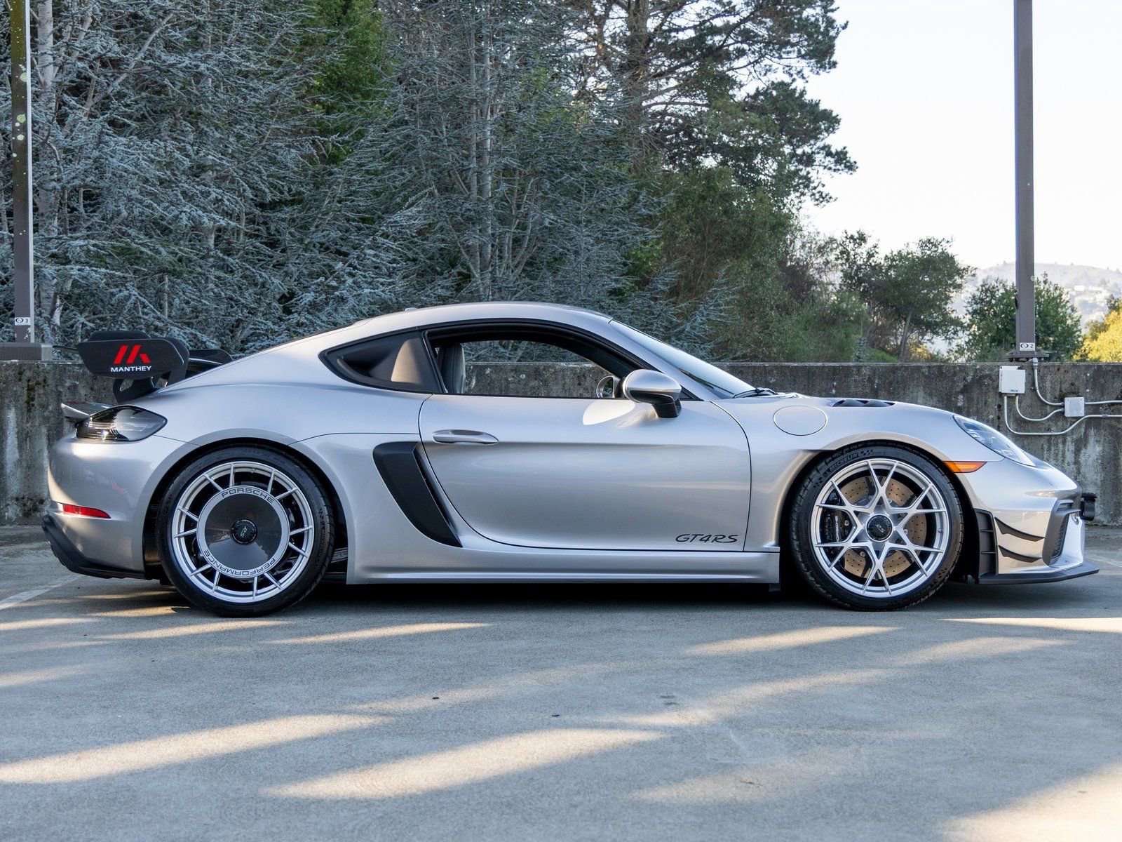 Certified 2025 Porsche 718 Cayman GT4 RS RWD image 12