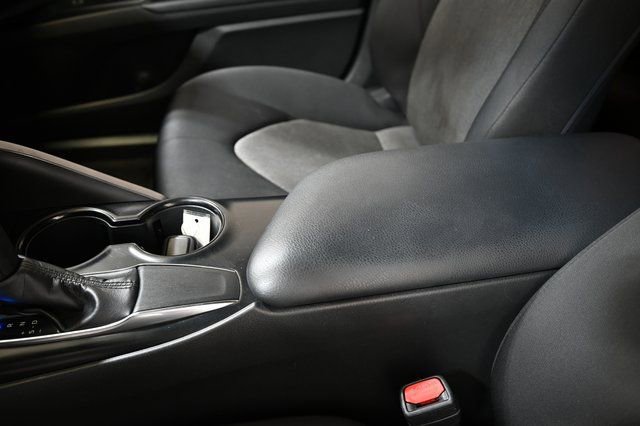 Used 2019 Toyota Camry LE w/ Convenience Package image 21