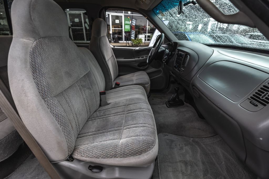 Used 1998 Ford F150 XLT image 25