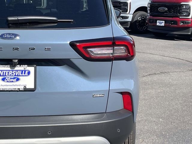 New 2025 Ford Escape SE w/ PHEV Premium Package FWD image 36