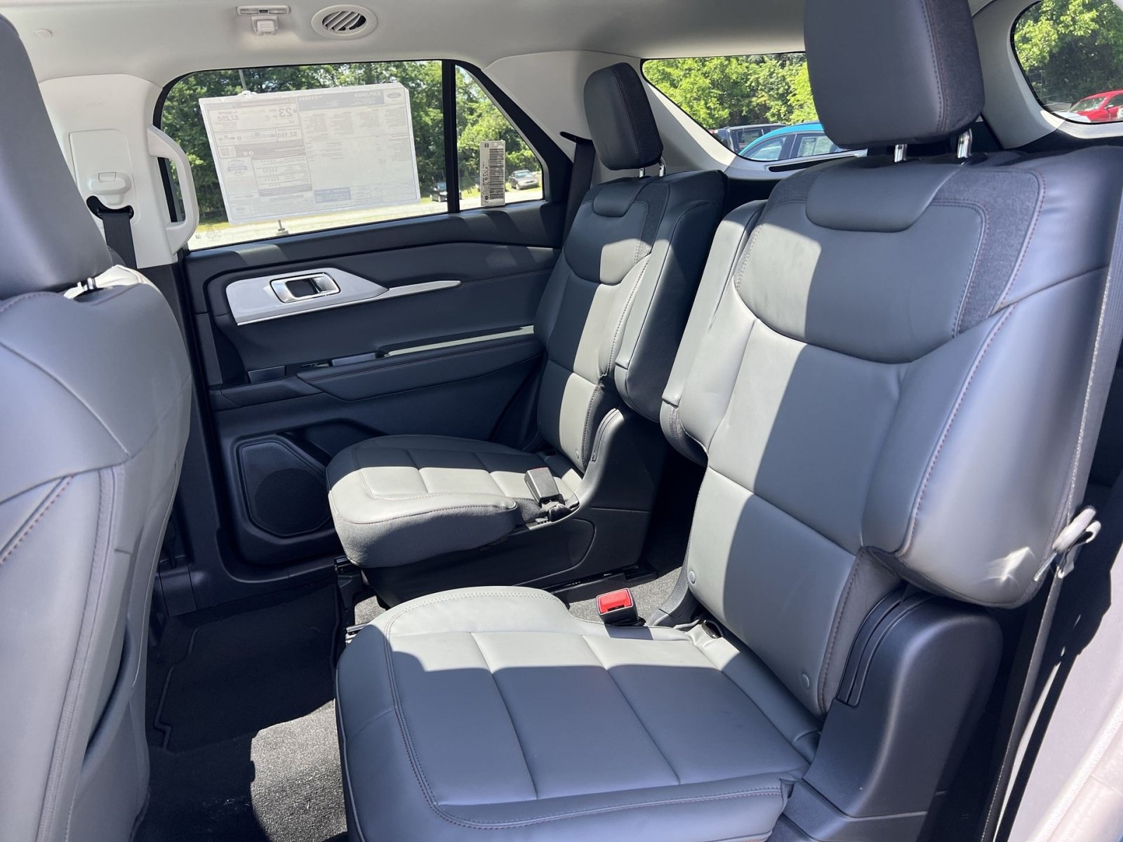 New 2026 Ford Explorer Active w/ Active Comfort Package AWD/4WD image 32