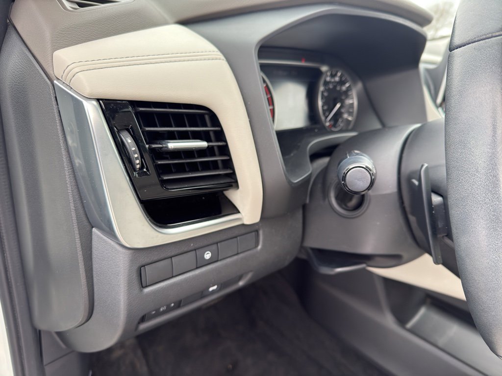 Certified 2023 Nissan Rogue SL image 14