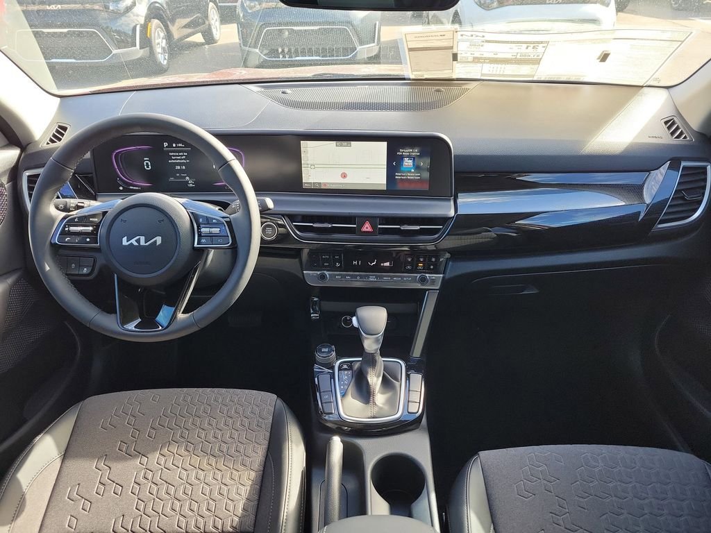 New 2026 Kia Seltos S FWD image 17