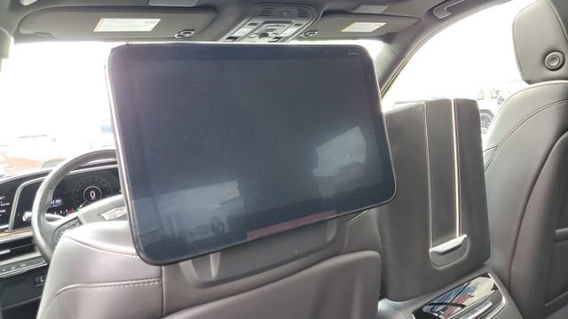 Used 2021 Cadillac Escalade Premium Luxury w/ LPO, Radiant Package AWD/4WD image 10